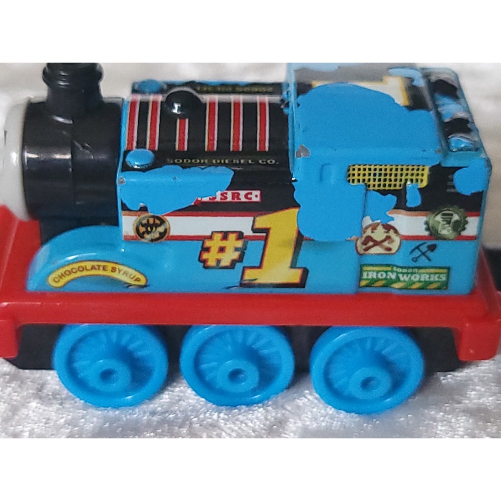 Lot of 9 Thomas & Friends Diecast Round Magnet Train Lot Gordon Douglas Tenders - Picture 12 of 16